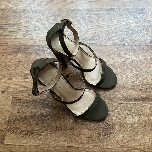 Green suede chunky heels - Picture 2 of 5